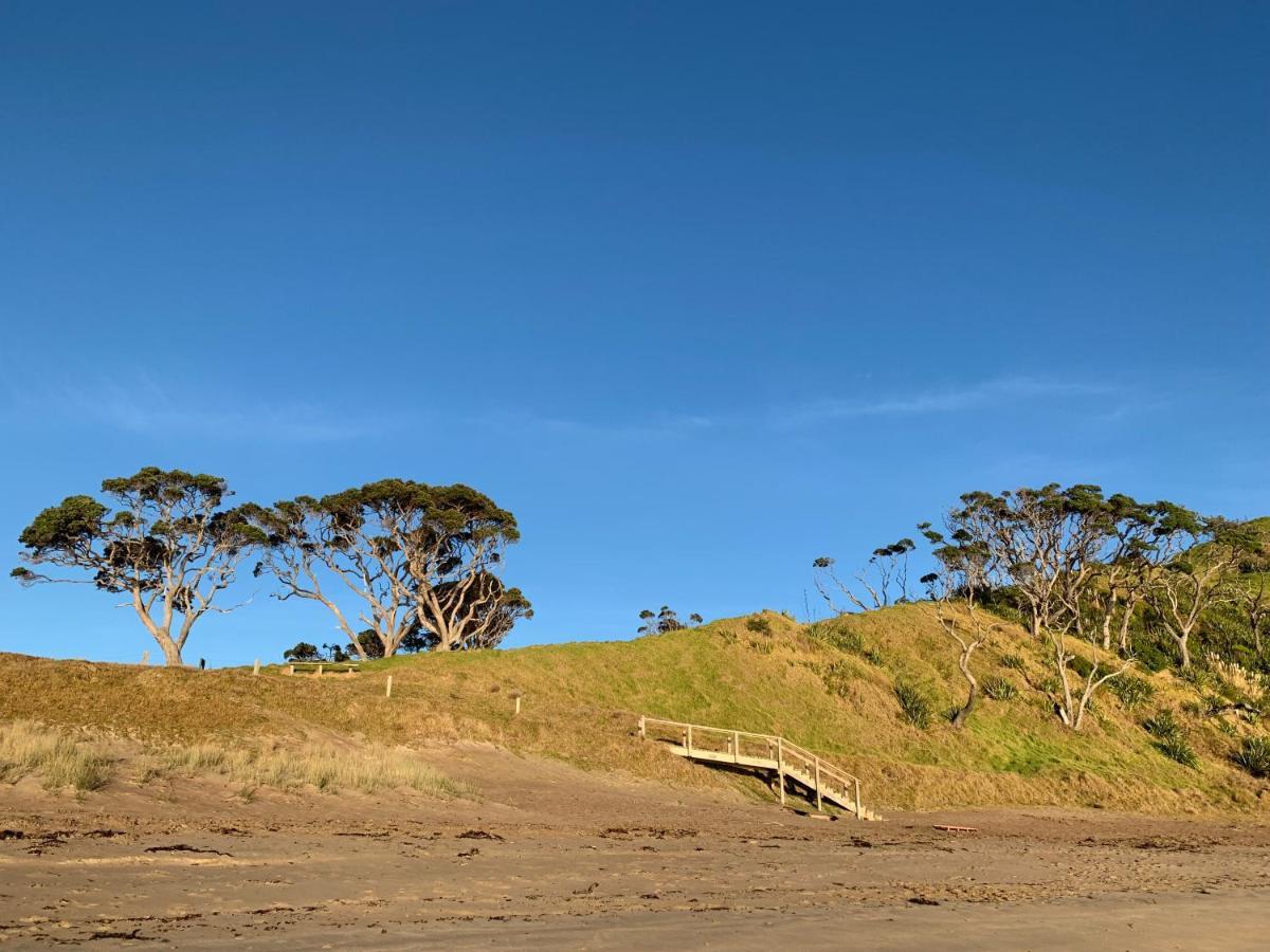 Mount And Surf View Cabin Pataua Exteriör bild